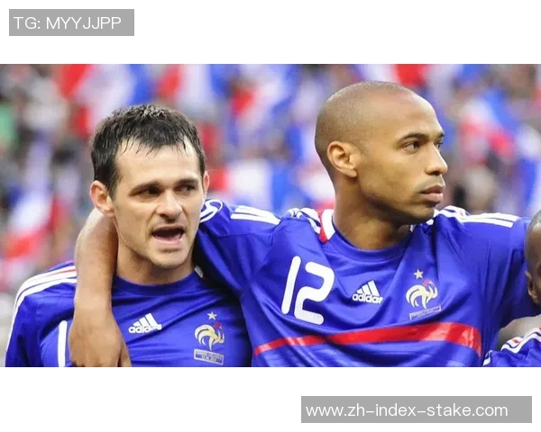 欧冠激战拜仁对决阿森纳两队巅峰对决引发球迷热议